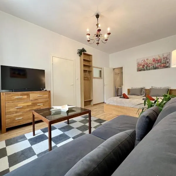 Self check in Cozy apartment near by Tallinn bus station, hotell Tallinnas