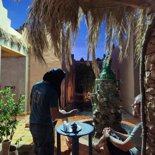 Auberge Kasbah Dar Sahara Tours, viešbutis mieste Mhamidas