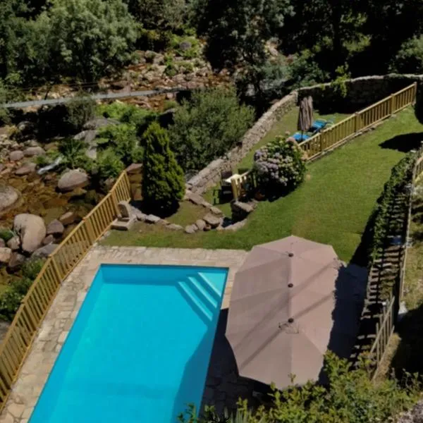 Casas da Peneda - Geres, hotelli kohteessa Gavieira