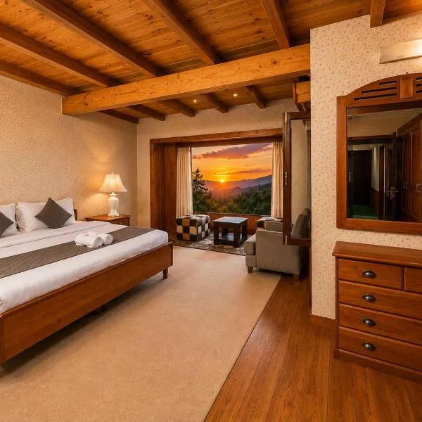 5 Bedrooms Ultra Luxury Private King Palace With Kitchen & Cook, Manali, hotel sa Manāli