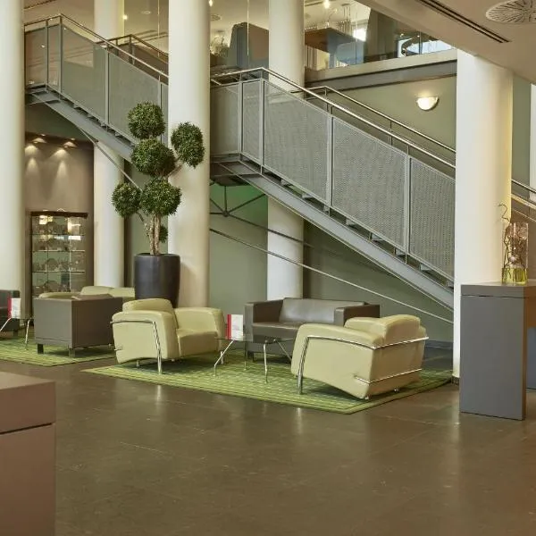 H4 ホテル カッセル（H4 Hotel Kassel City, Trademark Collection by Wyndham）、カッセルのホテル