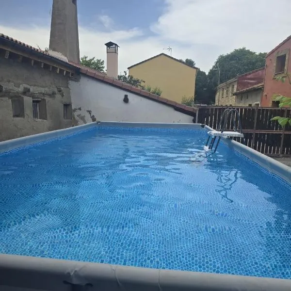 La Casona del Rio Abion, hotel in Valdealvillo