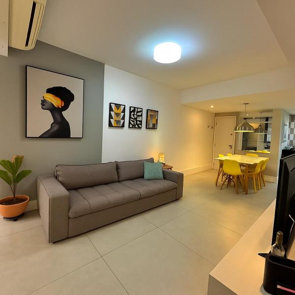 Hius 504 2 Renovated Bedrooms with En-Suite 2 Blocks from the Beach