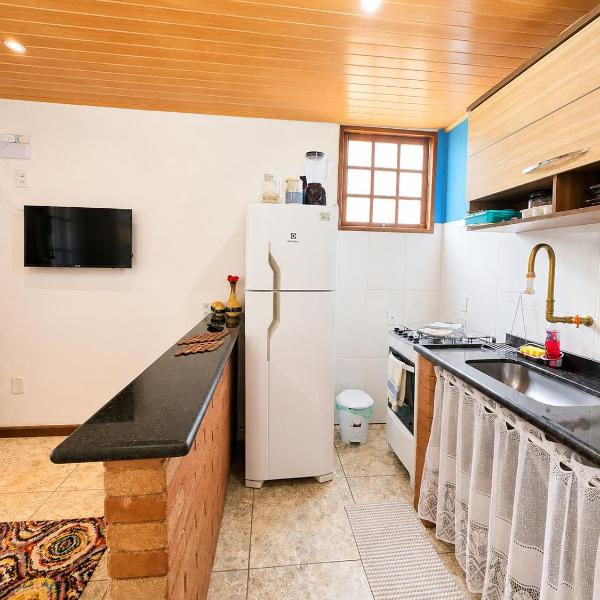 Residência Bem Viver - Pet friendly- Wi-Fi - Churrasqueira e 3min a pé da Praia - Foto 2