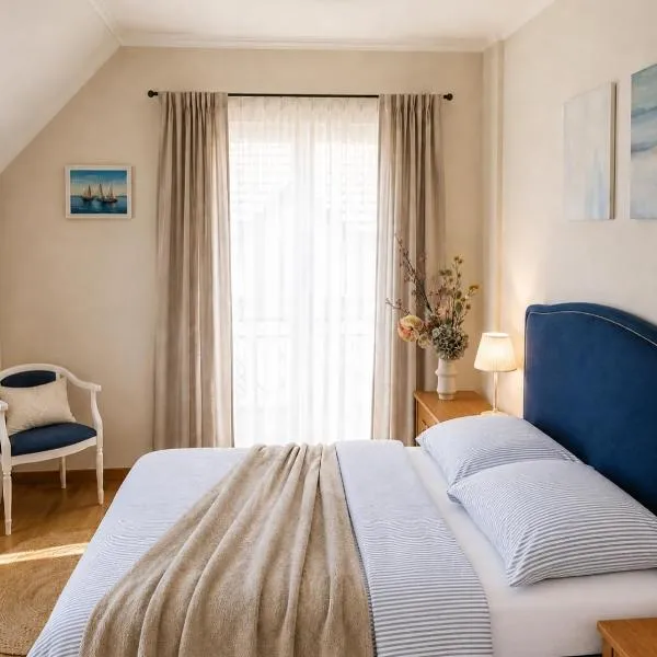 Apartamenty Nadmorskie: Rewa şehrinde bir otel