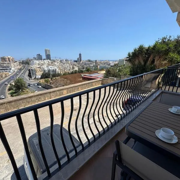 Entire 3 Bedroom Home with Terrace in St Julians - Near Spinola Bay, hotel u gradu Tal-Għoqod