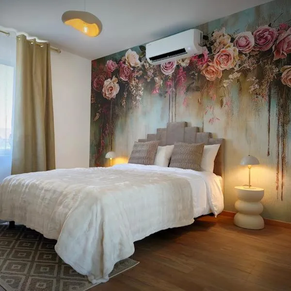 Le Nid Poudré - Suite romantique baignoire îlot, hotel di Saint-Eulien
