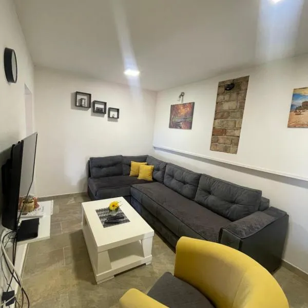 Apartman Teodora, хотел в Рисан