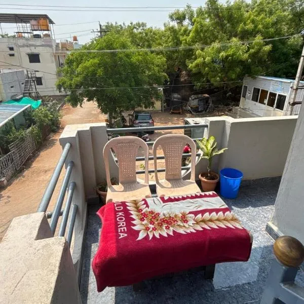 Diya home stay hampi, hotel u gradu 'Hampi'