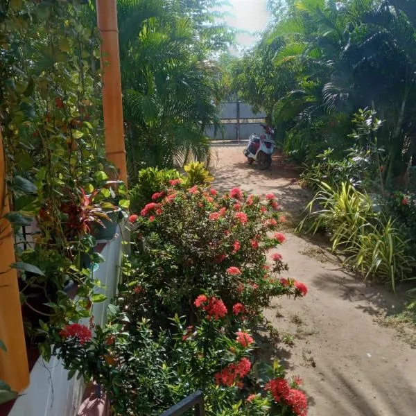 U new guest house, hotel en Nilaveli