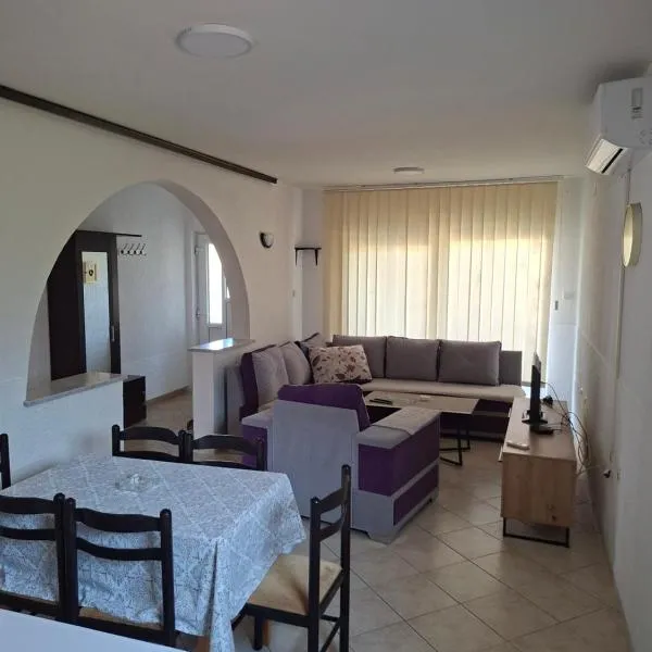 Apartman Leka, hotell i Donji Bogdašići