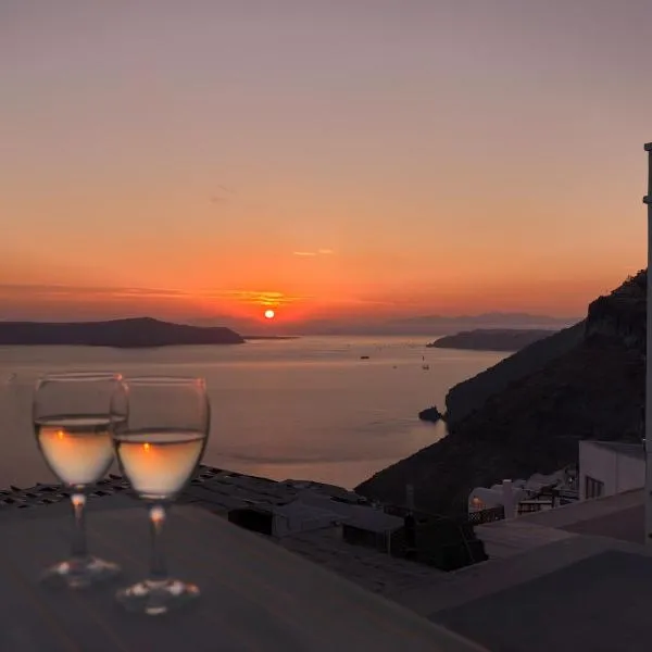 Tatakis Design Hotel, Fira、フィラのホテル