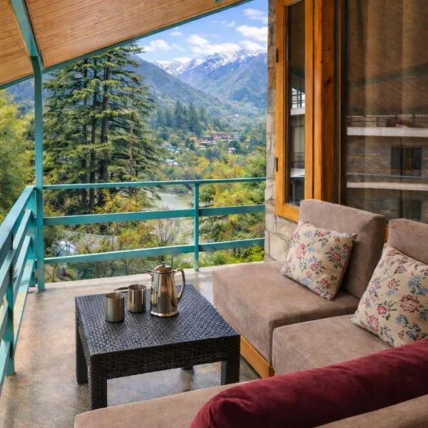 Hotel Old Manali with Balcony, Mountain and River View، فندق في مانالي