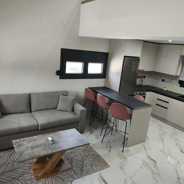 Villa Choula by Karda Suites، فندق في خيوس