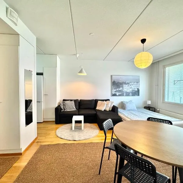 Warm and cozy one-bedroom & Sauna, hotel Vantaaban