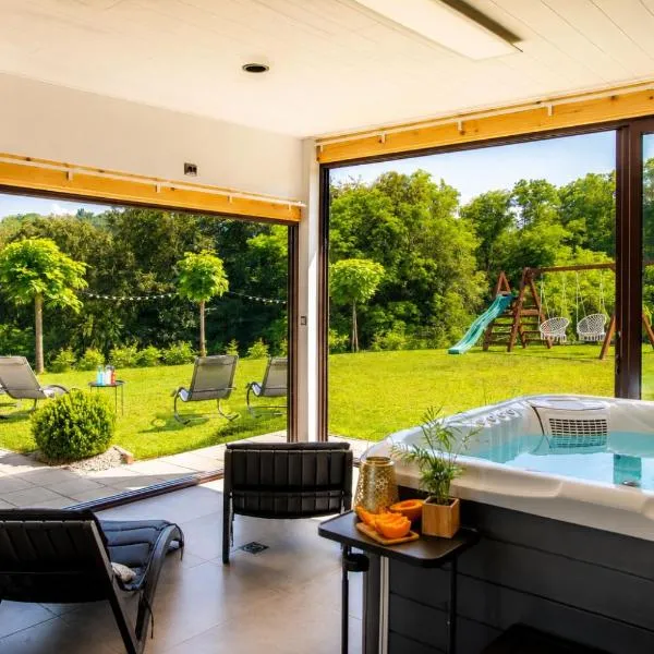 Adalia Private Wellness House Sauna & Jakuzzi, hotel in Štrigova