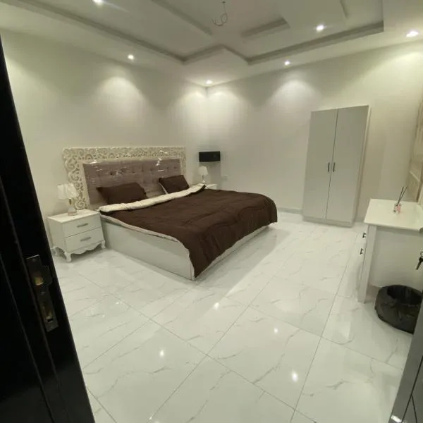 قنوف- شقة فندقية خاصة م: Al Assan şehrinde bir otel
