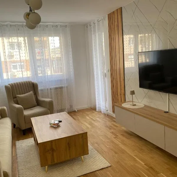 Grey Apartman Istočno Sarajevo, hotel in Lukavica