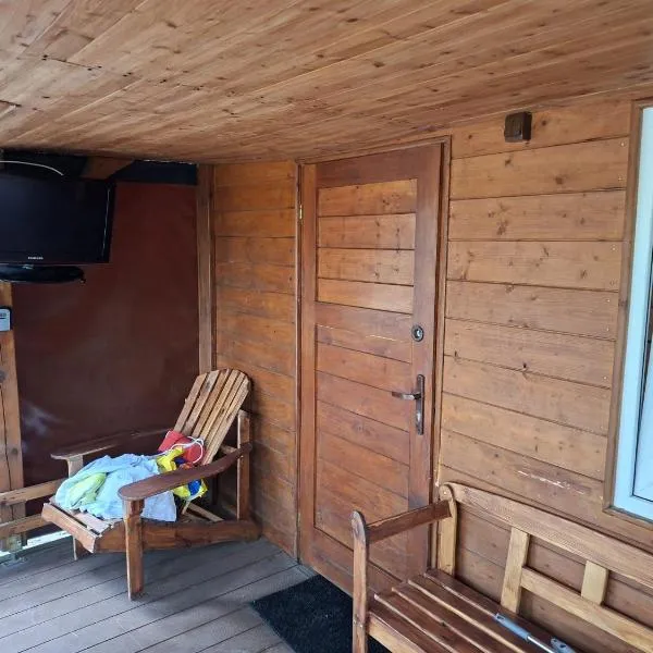Domek Letniskowy Ewa, hotel u gradu Turava