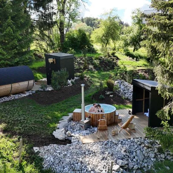 Sauna & bain nordique - Duplex dans ancienne ferme en pierres avec jardin privatif - 4 personnes, hotel sa Prémanon