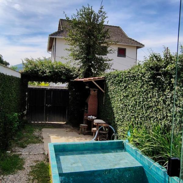 Casa convidativa com piscina e churrasqueira - Foto 4