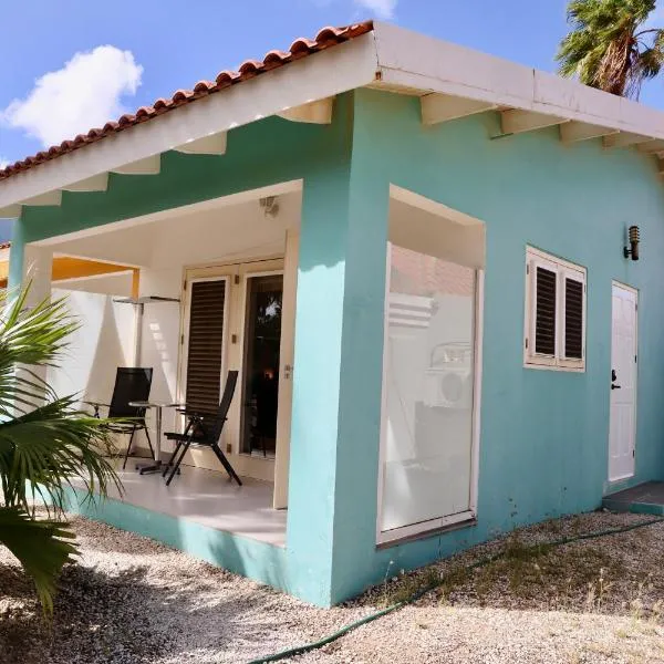 Caribbean Court E1, hotel in Kralendijk