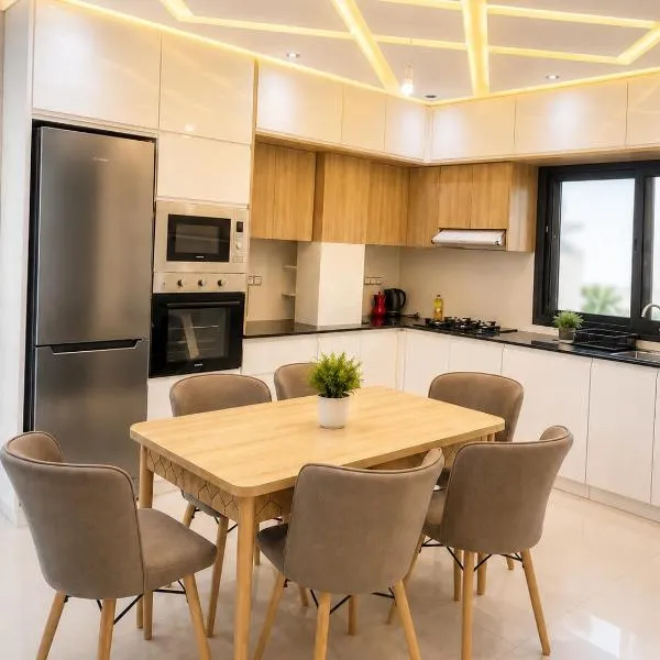 Appartement moderne très proche toutes commodités, hôtel à Al Hoceïma