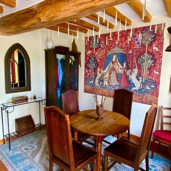Villers-en-Arthies में, होटल La maison des sorciers