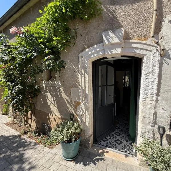 La Damoiselle en Bourgogne, hotel v destinácii Ouanne