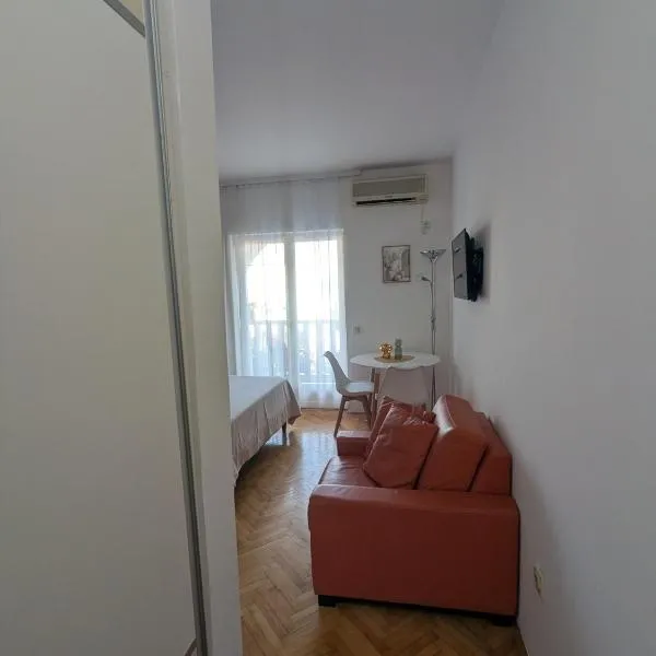 Azzurro, hotelli kohteessa Igalo