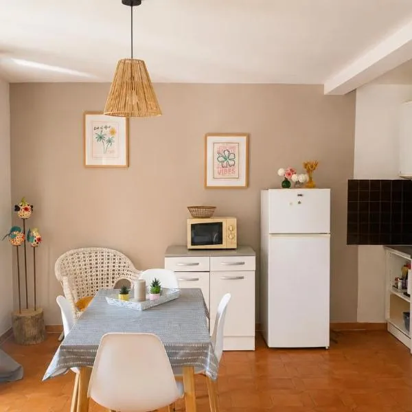 La coquille - Appartement spacieux 45m2, T2 à 1min de la plage - WIFI, hotel a Valras-Plage