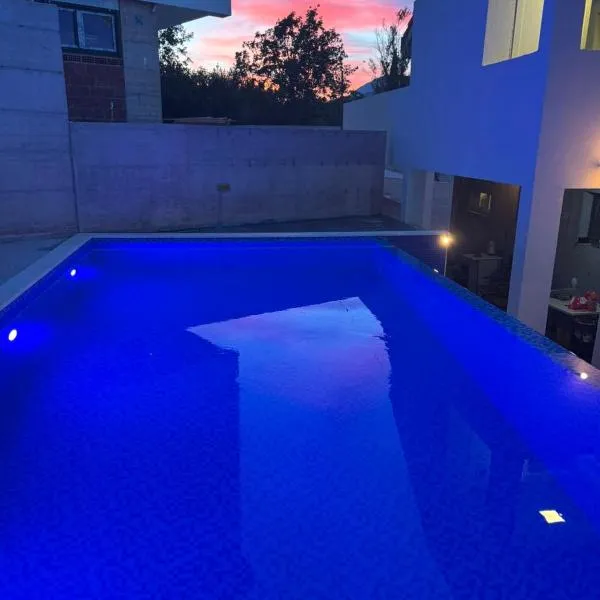 Krašići apartmani Bozic, Hotel in Krasići