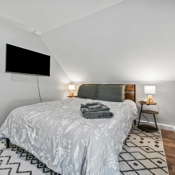 Modern Pet Friendly Apt Hiking Touring Studio, khách sạn ở Whitefield