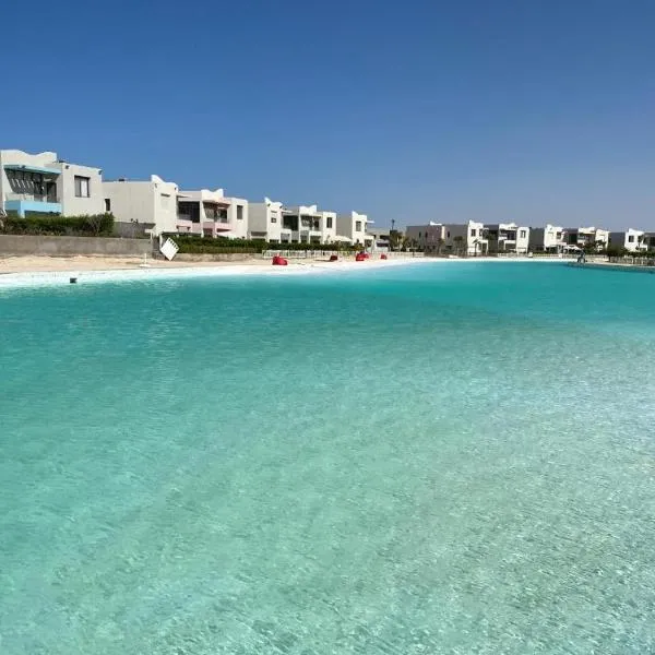 Plage Mountain View, hotel in El Alamein