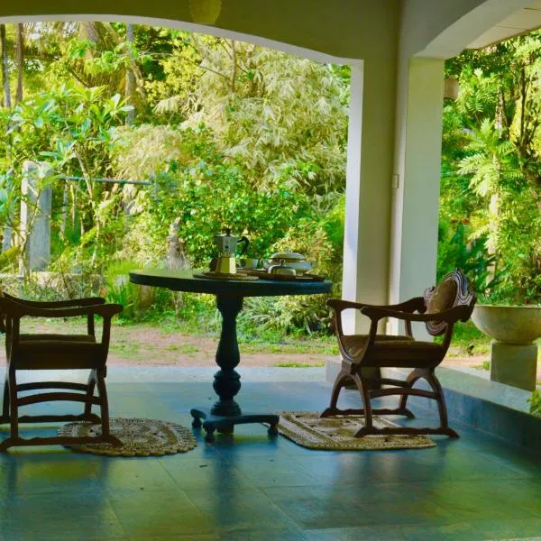 Luminosium Nature Retreat & Heritage Garden, khách sạn ở Pannala