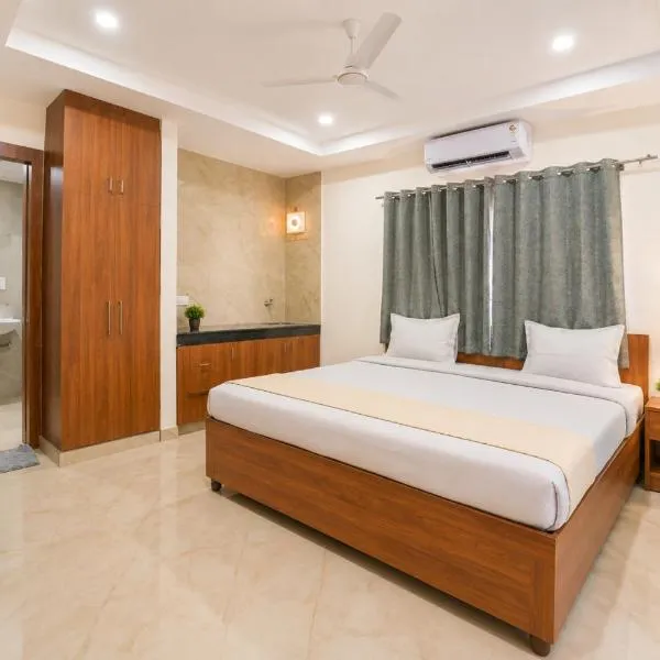 Hotel Meridian Sector 132, Near Max Hospital, hotel em Noida