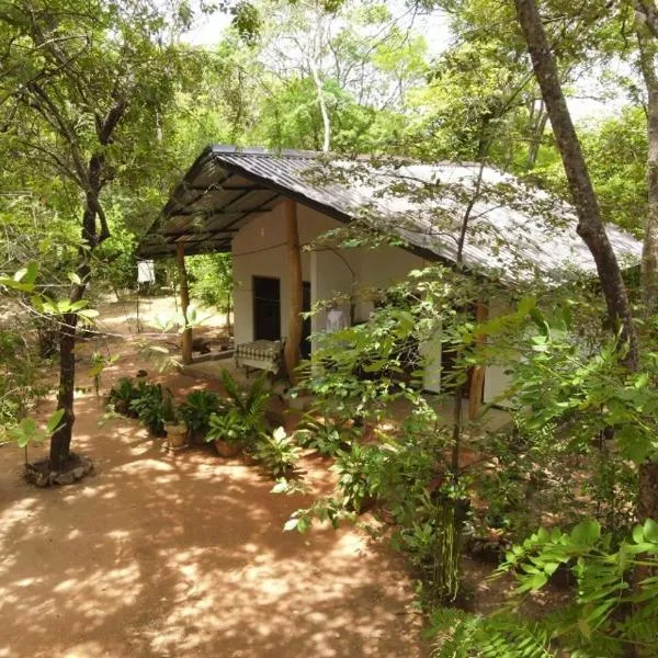 Joy Land Resort, hotel u gradu Habarana