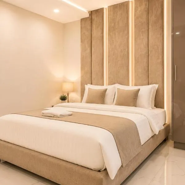 Newly Bhild Stay 2Bed Apartment Ac, Netflix, Balcony And Free Parking In E11 Islamabad, hotel di Islamabad