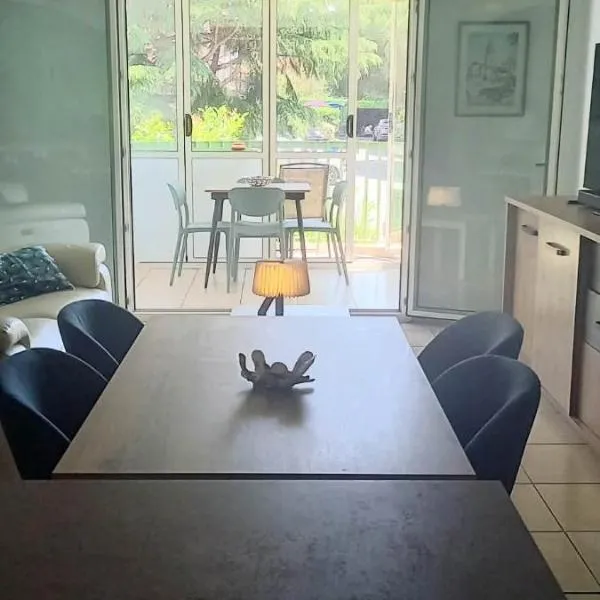 Appartement Ema Fréjus, hotell i Fréjus