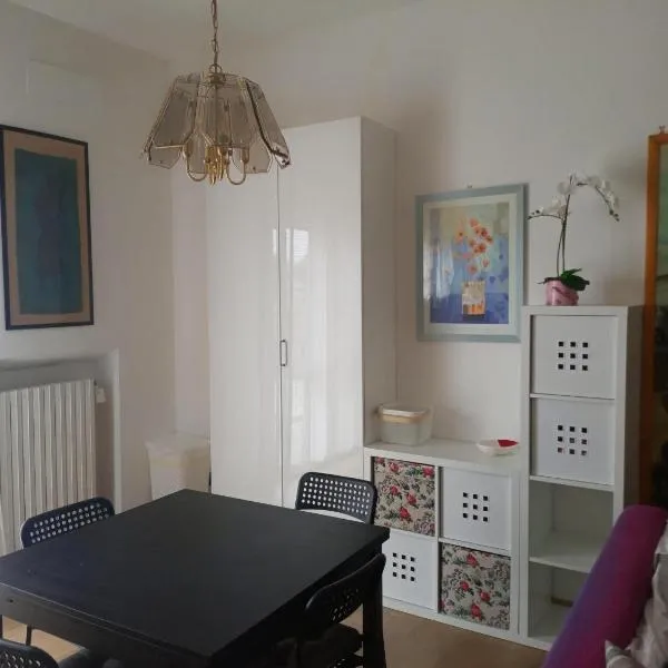 Casa vacanze Stefano Bologna، فندق في بولونيا