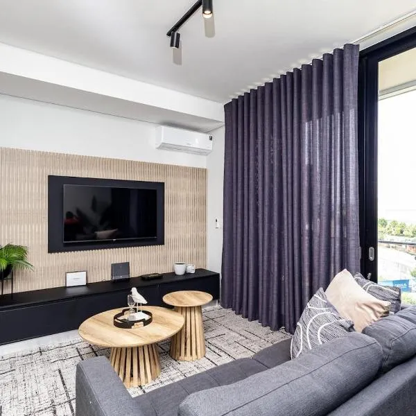 Elegant Ellipse Retreat- Luxury & Prime Location, hotel u gradu Midrand