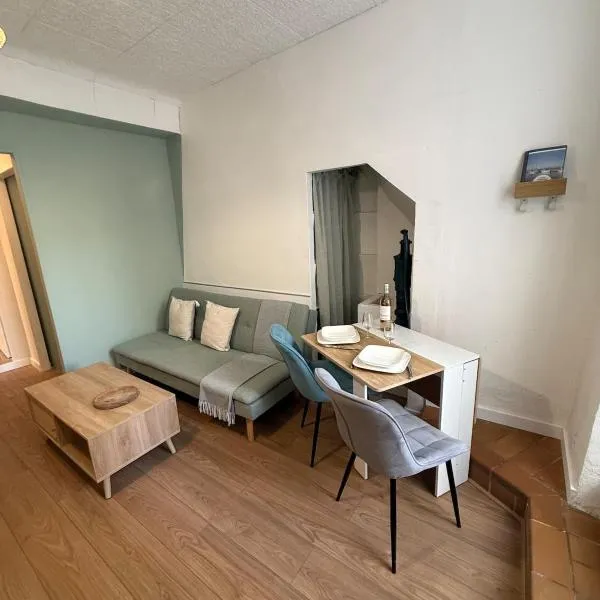 Joli appartement climatisé à 5min du port, hotel v destinaci Marseillan