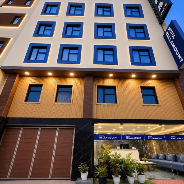 Hotel The BellaMount Hotel Suites- Free Airport and Aerocity Pick Up & Drop, Hotel in Neu-Delhi