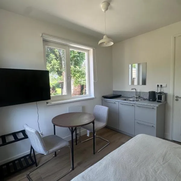 Heiloo में, होटल Guesthouse des Arbres