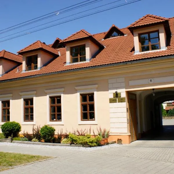 Soludus-Spišský ľudový dom, hotel a Smižany