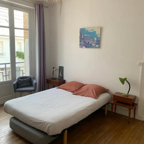 Chambre cosy avec jardin, proche centre et mer: Saint-Nazaire şehrinde bir otel
