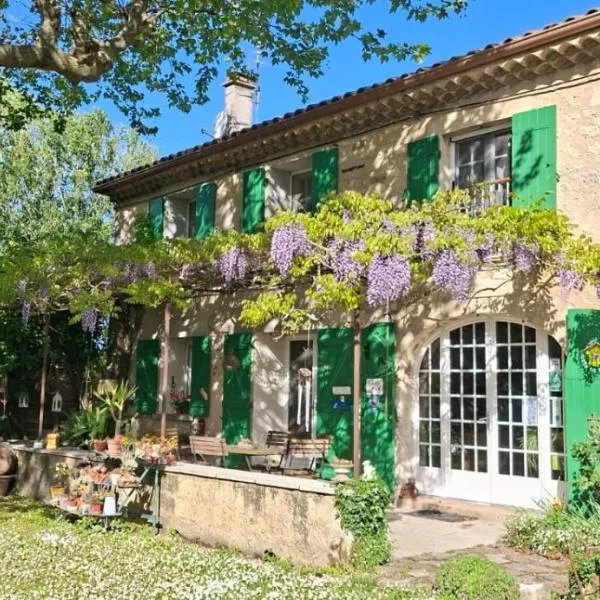 La Ferme Terre Bio Provence, hotel a Lapalud