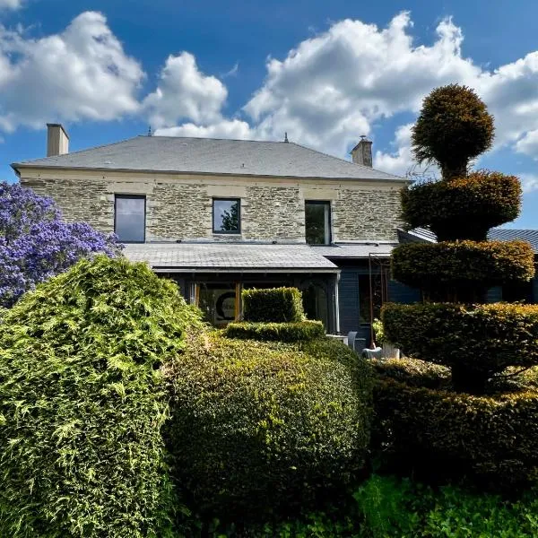 Domaine Albizia, hotel u gradu 'Livry'
