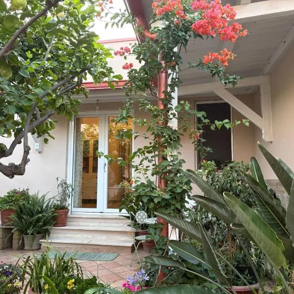 Domu de Ziu Peppino, hotel u gradu Sìnnai