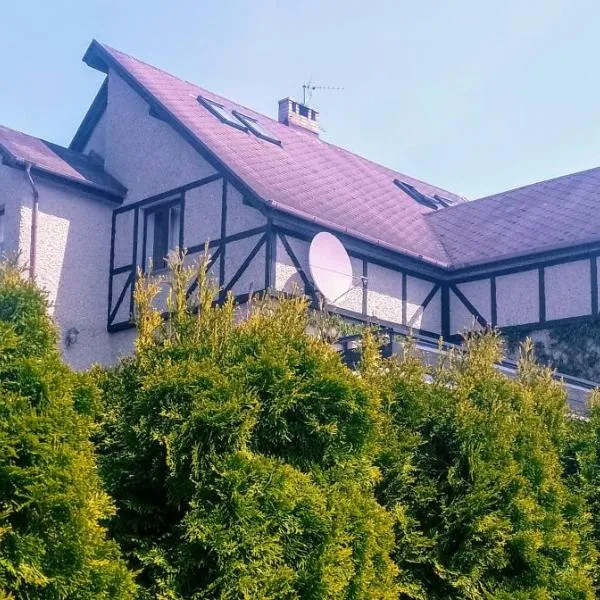 u Bozeny pokoje, Hotel in Dźwirzyno